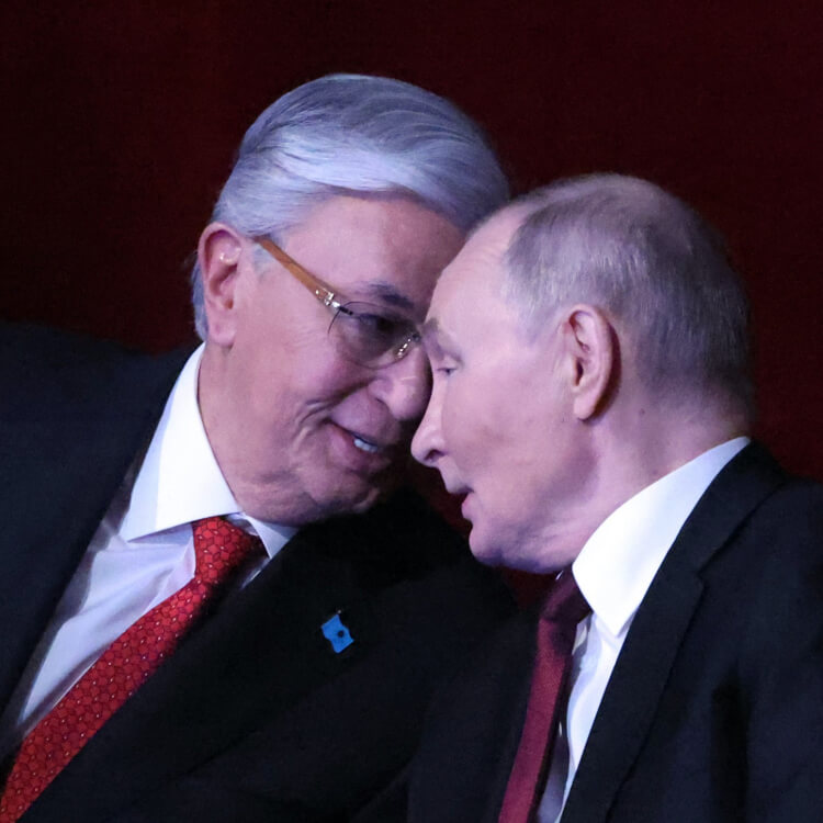 Зачем Токаев ездил к Путину и Трампу?